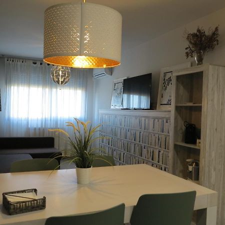 Tudela Balcon De Bardenasアパートメント エクステリア 写真