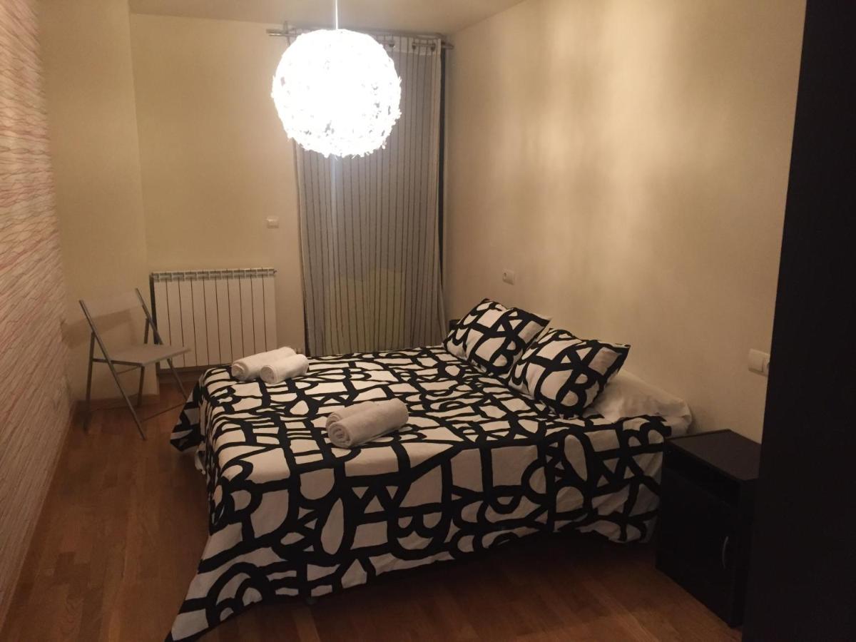 Tudela Balcon De Bardenasアパートメント エクステリア 写真