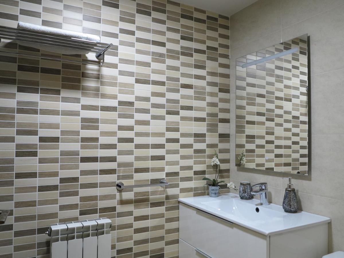 Tudela Balcon De Bardenasアパートメント エクステリア 写真