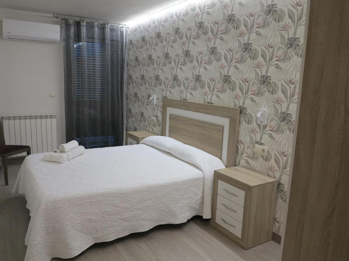 Tudela Balcon De Bardenasアパートメント エクステリア 写真