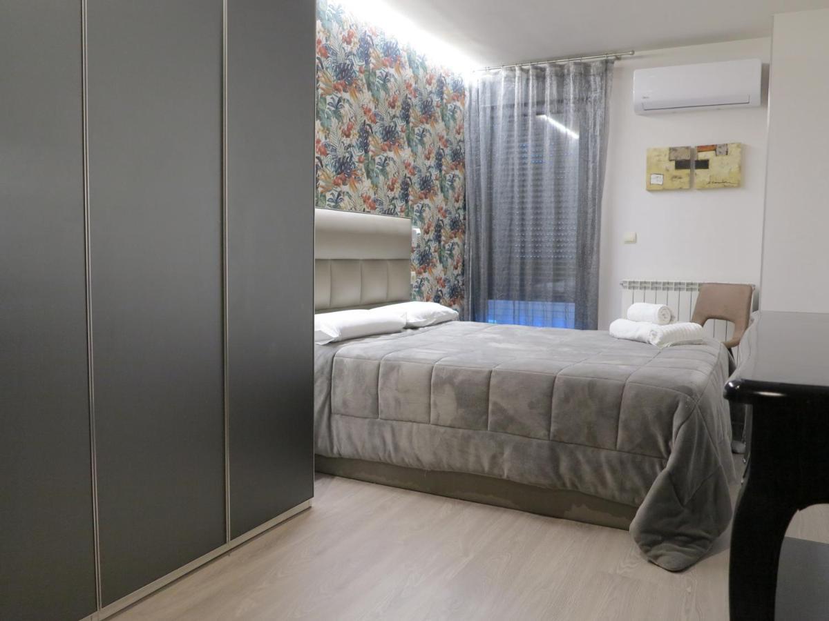 Tudela Balcon De Bardenasアパートメント エクステリア 写真