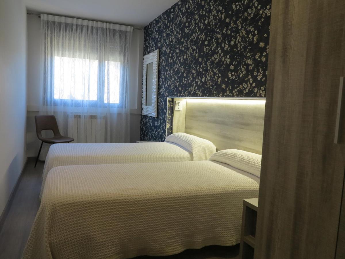 Tudela Balcon De Bardenasアパートメント エクステリア 写真