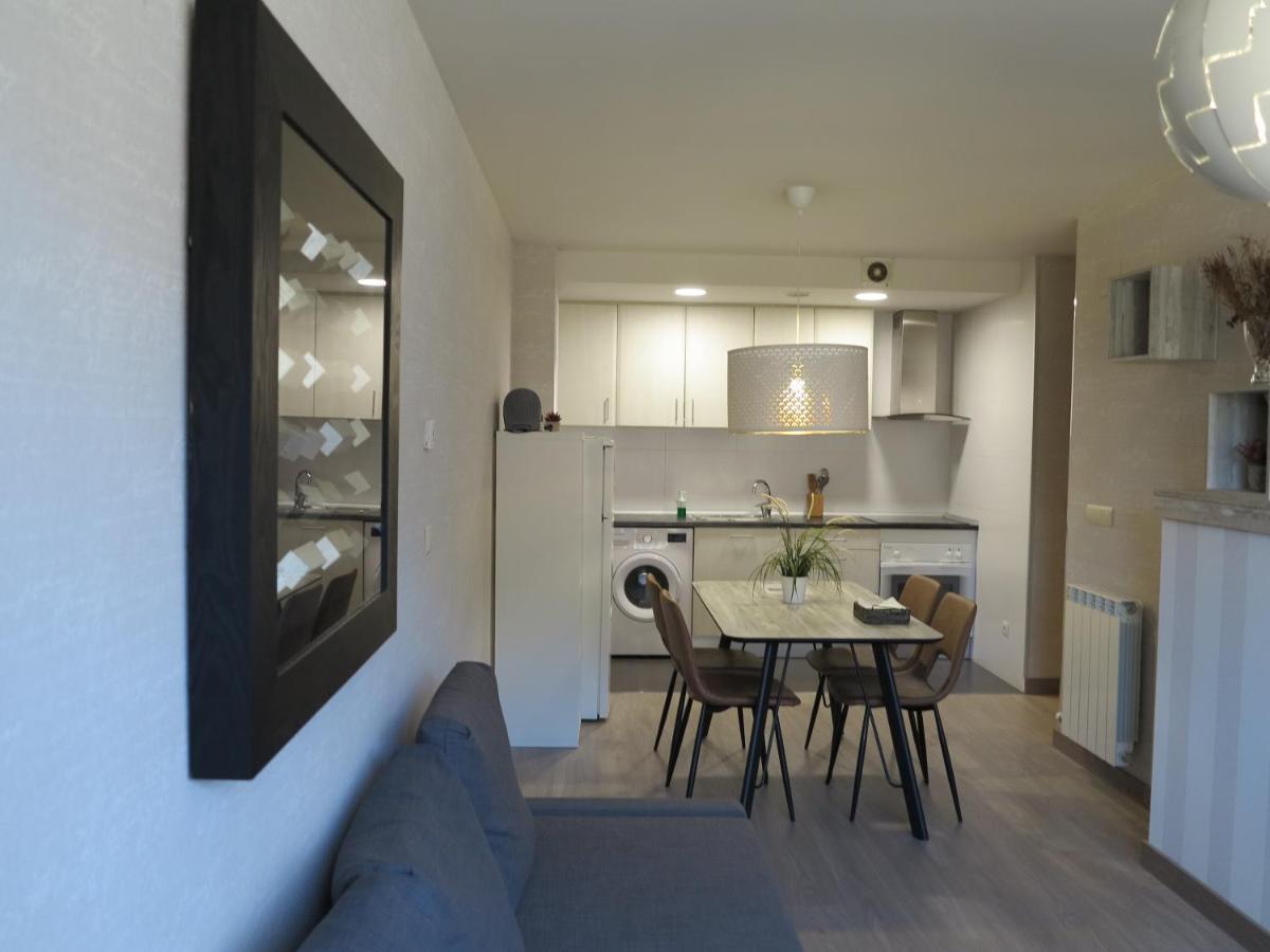 Tudela Balcon De Bardenasアパートメント エクステリア 写真