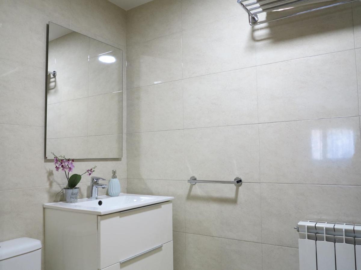 Tudela Balcon De Bardenasアパートメント エクステリア 写真