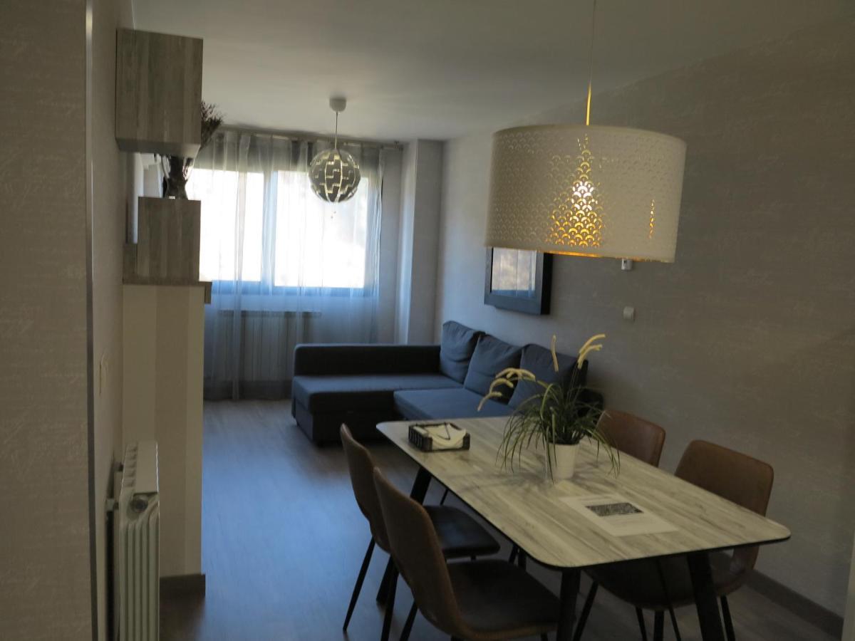 Tudela Balcon De Bardenasアパートメント エクステリア 写真