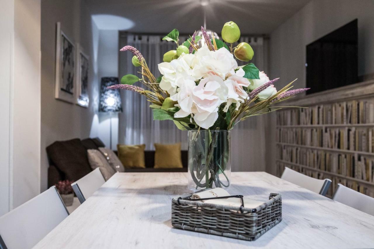 Tudela Balcon De Bardenasアパートメント エクステリア 写真